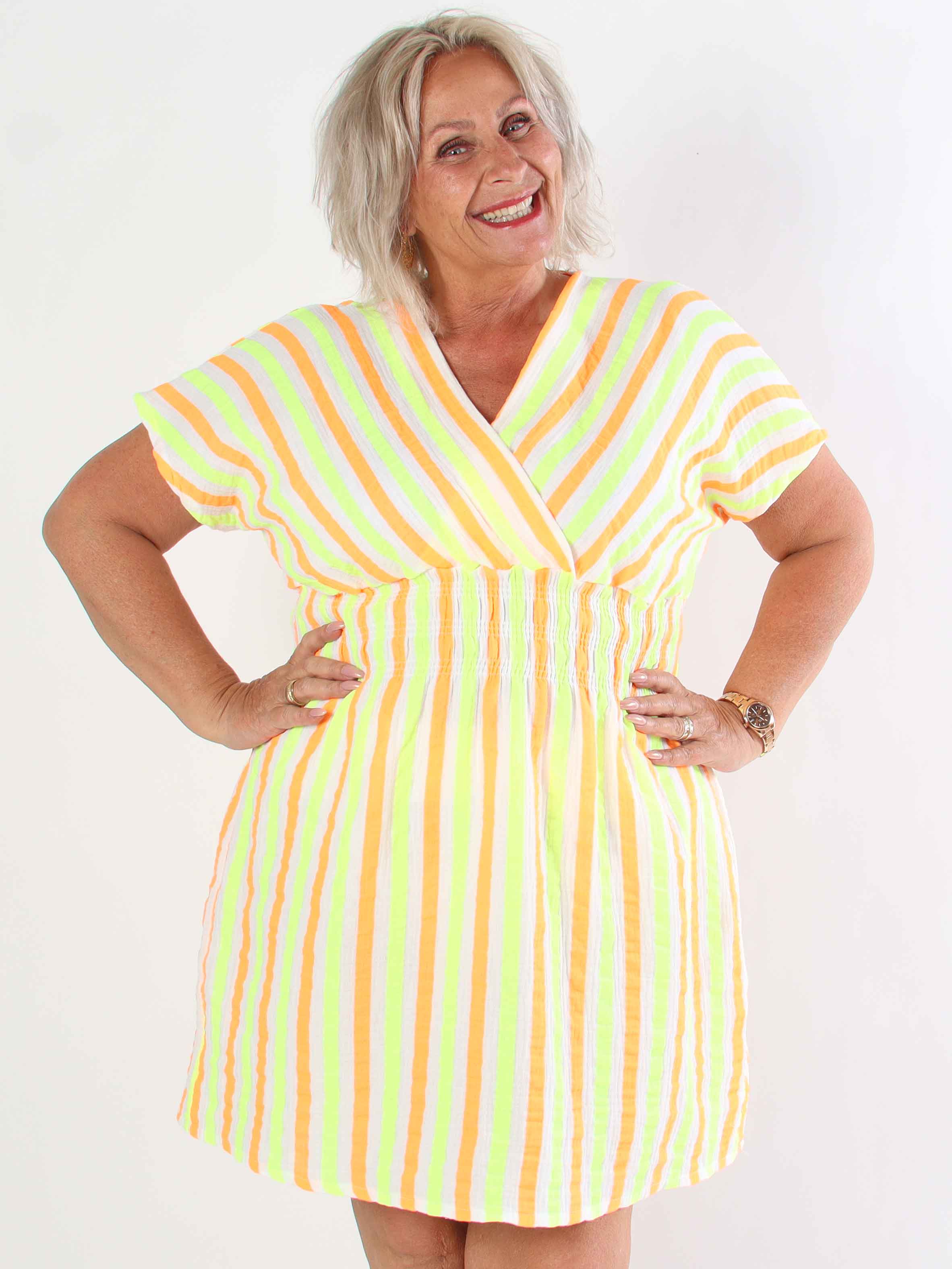 Eris - Sød stribet kjole i bomuld med smock